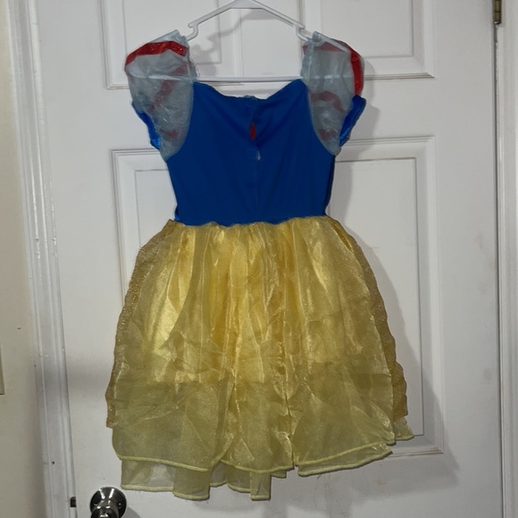 Little girl Disney princess Snow White costume - Picture 6 of 7